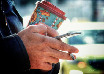 Όλες οι διατάξεις για την απαγόρευση του καπνίσματος -Τι αλλάζει, τσουχτερά πρόστιμα