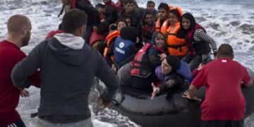 Χρυσοχοΐδης για προσφυγικό: όλοι οι δήμοι της ηπειρωτικής χώρας θα κληθούν να φιλοξενήσουν πρόσφυγες – Δεν θα χρησιμοποιηθούν στρατόπεδα