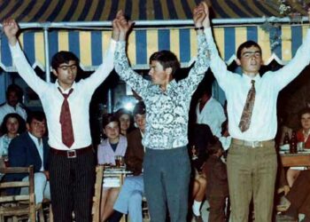 Καφέ Ρωμανία του Παναγιώτη Μωυσιάδη – Οι πρώτες χορευτικές αναλαμπές της νιότης μας….