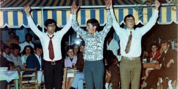 Καφέ Ρωμανία του Παναγιώτη Μωυσιάδη – Οι πρώτες χορευτικές αναλαμπές της νιότης μας….