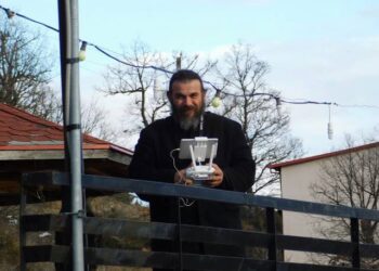 To “youtube” έκλεισε το κανάλι του “παπά – Βόιου”- Η αδικαιολόγητη απόφαση και το μήνυμα του γνωστού ιερέα: “Δε μασάμε”