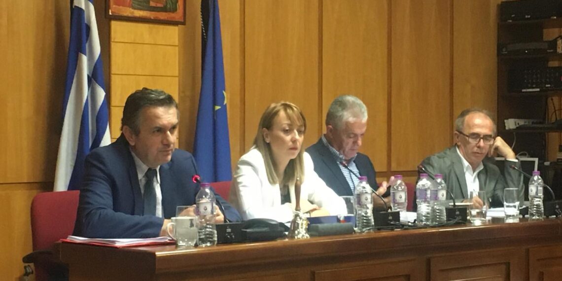 Πρώτη αντιπαράθεση Κασαπίδη με Καρυπίδη- Ζεμπιλιάδου για το ΠΕΠ- Ο Περιφερειάρχης αποκάλυψε επιστολή- καμπανάκι από το Υπουργείο Ανάπτυξης- Για μεταφορά χρημάτων σε υποχρεώσεις του κράτους έκανε λόγο η αντιπολίτευση