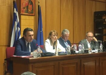 Πρώτη αντιπαράθεση Κασαπίδη με Καρυπίδη- Ζεμπιλιάδου για το ΠΕΠ- Ο Περιφερειάρχης αποκάλυψε επιστολή- καμπανάκι από το Υπουργείο Ανάπτυξης- Για μεταφορά χρημάτων σε υποχρεώσεις του κράτους έκανε λόγο η αντιπολίτευση