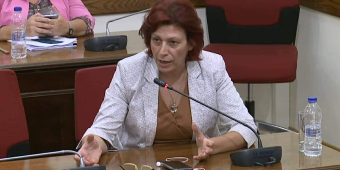 Ερωτήματα στον καθηγητή Χ. Ζερεφό από την Π. Βρυζίδου στην Ειδική Μόνιμη Επιτροπή Έρευνας & Τεχνολογίας για την Κλιματική Αλλαγή