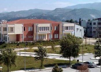 Σέρρες: Ένα χρόνο μετά στο σπίτι του ο καθηγητής «φακελάκης»