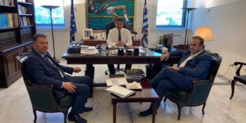 Συνάντηση Γ. Αντωνιάδη – Α. Μπιτάκη με τον υφυπουργό Αθλητισμού Λευτέρη Αυγενάκη