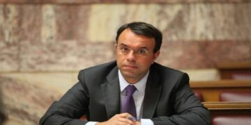 Σταϊκούρας: Σε μετρητά το μέρισμα – Πιθανό επιπλέον κονδύλι για επίδομα θέρμανσης