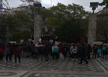 Διαμαρτυρία των μαθητών του Mουσικού Σχολείου Πτολεμαΐδας – Τα αιτήματα των μαθητών (video-φωτο)