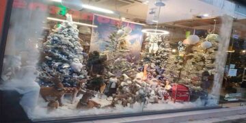 Το εορταστικό χρώμα των Χριστουγέννων απλώνεται σιγά-σιγά και στην Πόλη της Πτολεμαΐδας!