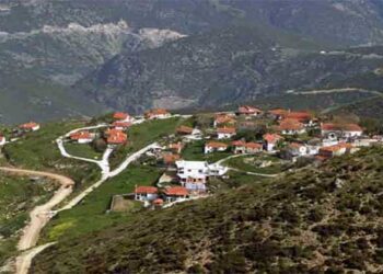 Κοινή εξόρμηση στο Παλαιογράτσανο από τον Ορειβατικό Σύλλογο Πλατανορέματος «Η ΚΡΥΑ» και το Σύλλογο Γυναικών Πλατανορέματος «Η ΟΛΥΜΠΙΑ»