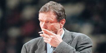 Το ΣΕΦ, η Εφές και το… τσιγάρο του «ξανθού»