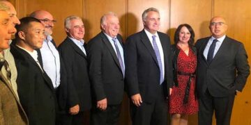 ΝΙΚΟΣ ΠΑΤΣΙΟΥΡΑΣ: «ΣΗΜΕΡΑ ΕΙΝΑΙ ΓΙΑ ΕΜΑΣ ΗΜΕΡΑ ΓΙΟΡΤΗΣ» –  Έπεσαν οι υπογραφές για την εξαγωγή του κρόκου Κοζάνης στην Κίνα