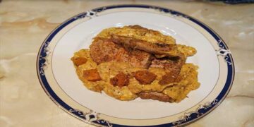 Μαγειρεύοντας με την Αρετή: Χοιρινά Φιλετάκια με Σάλτσα Κολοκύθας!