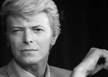 Η Μουσική Γωνιά του Μίλτου Ηλιάδη στο e-ptolemeos.gr – David Bowie – Wild Is The Wind (Official Video)