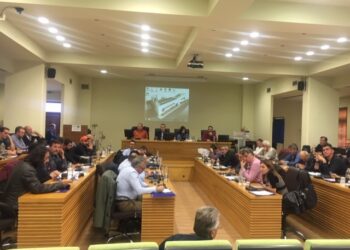Δημοτικό Συμβούλιο Κοζάνης: Συζήτηση και ψήφισμα για τη μη παραχώρηση δημοτικών υπηρεσιών σε ιδιώτες