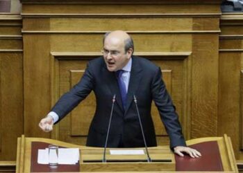 Κόντρα Χατζηδάκη – ΣΥΡΙΖΑ στη Βουλή για τη ΔΕΗ