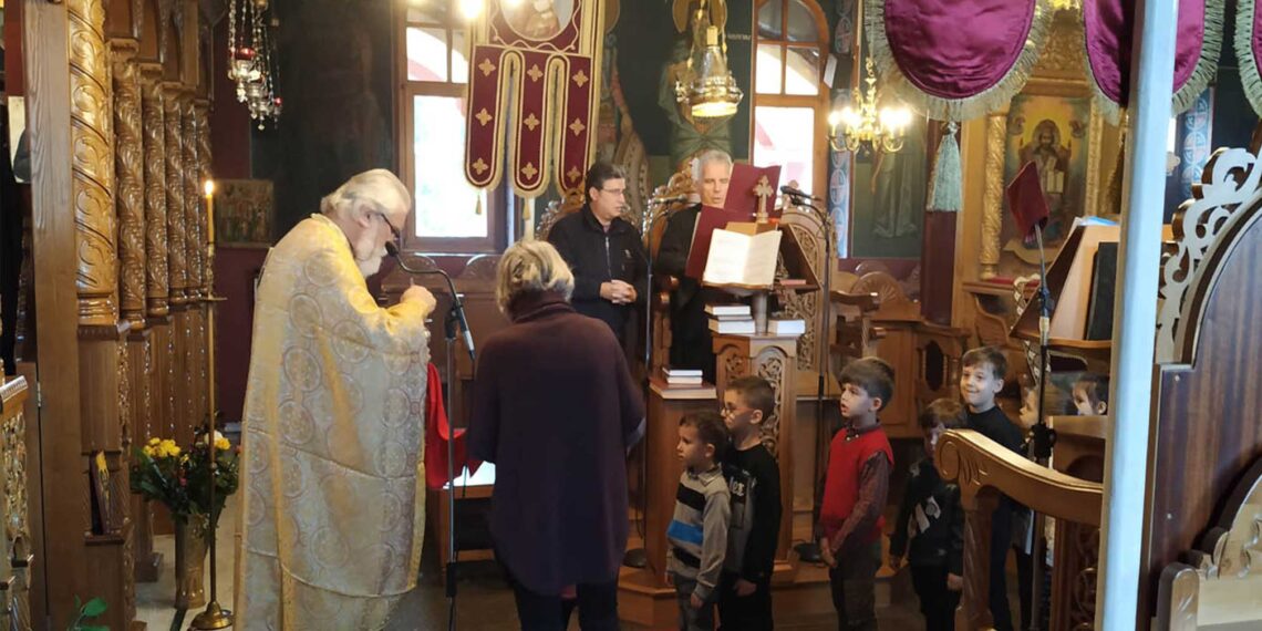 Εκκλησιασμός και κάλαντα των Χριστουγέννων από το 2ο Νηπιαγωγείο Βελβεντού – Του παπαδάσκαλου Κωνσταντίνου Ι. Κώστα