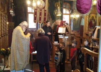 Εκκλησιασμός και κάλαντα των Χριστουγέννων από το 2ο Νηπιαγωγείο Βελβεντού – Του παπαδάσκαλου Κωνσταντίνου Ι. Κώστα