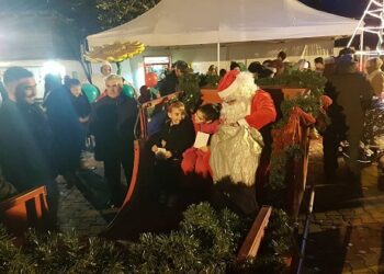 Το ονειροχωριό των θαυμάτων, ο Αη Βασίλης με το έλκηθρο και δώρα για τα παιδιά, στην Πεντάβρυσο Εορδαίας! (photo-video)