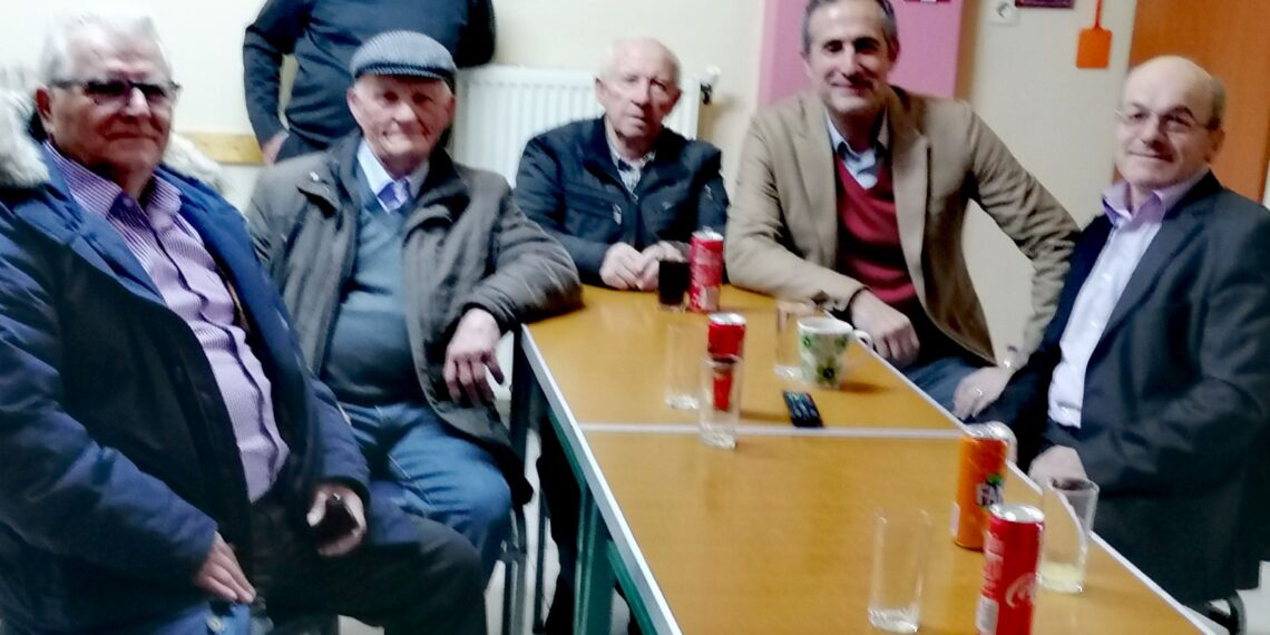 Ευχές Βουλευτή Ν. Κοζάνης Στάθη Κωνσταντινίδη για τη νέα χρονιά, με φίλους από την περιοχή των Καμβουνίων