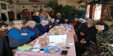 Χρώμιο: Κάλαντα, ευχές και δώρα στους ωφελούμενους του προγράμματος «Βοήθεια στο σπίτι»