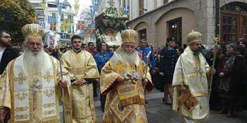 Λαμπρή λιτανεία του πολιούχου της Κοζάνης Αγίου Νικολάου ( ΦΩΤΟΓΡΑΦΙΕΣ ΚΑΙ ΒΙΝΤΕΟ)