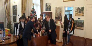 Χριστουγεννιάτικα κάλαντα και ευχές στο Δήμαρχο Κοζάνης, Λ. Μαλούτα – ΒΙΝΤΕΟ & ΦΩΤΟΓΡΑΦΙΕΣ