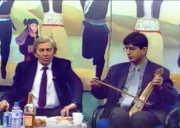 Χριστουγεννιάτικα Ποντιακά κάλαντα από τον Χρύσανθο – ΒΙΝΤΕΟ