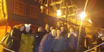 Ταξίδι προς-ομοίωσης στην κεντρική πλατεία Πτολεμαΐδας από το Σύλλογο Παιδιών Αμεα και τους φοιτητές του τμήματος Εργοθεραπείας