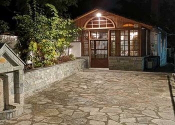 Πανηγυρίζει το Ιερό Εξωκλήσιο Αγίας Άννης Κοζάνης