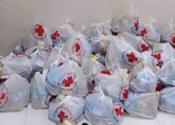 Δέματα αγάπης από το Ερυθρό Σταυρό Πτολεμαΐδας