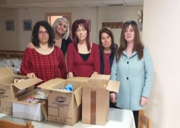 Χριστουγεννιάτικη προσφορά του Β΄ ΚΑΠΗ στην ενορία του Αγίου Στεφάνου Πτολεμαΐδας