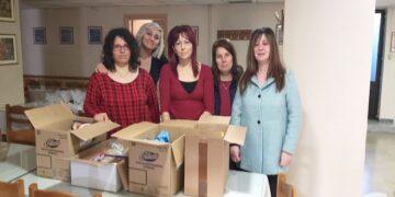 Χριστουγεννιάτικη προσφορά του Β΄ ΚΑΠΗ στην ενορία του Αγίου Στεφάνου Πτολεμαΐδας