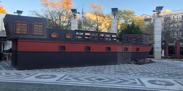 Το μεγαλύτερο χριστουγεννιάτικο καράβι …. στο κέντρο της Πτολεμαΐδας!