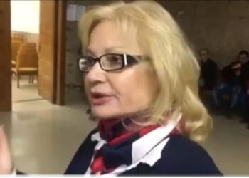 Η Αγγελική Νικολούλη από την Κοζάνη για την εκδίκαση σε δεύτερο βαθμό της υπόθεσης δολοφονίας του Κωστή Πολύζου -“Πιστεύω ακράδαντα ότι εκείνο το βράδυ εκείνο το παιδί μπήκε για να κοιμηθεί και δεν βγήκε ποτέ ζωντανό”  (VIDEO)
