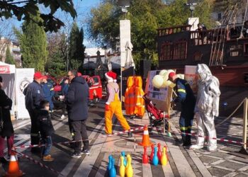 Η Π.Υ. Πτολεμαΐδας παρουσίασε το πυροσβεστικό της έργο! –	Για τρίτη χρονιά έγινε το πυροσβεστικό πάρκο στην κεντρική πλατεία Πτολεμαΐδας