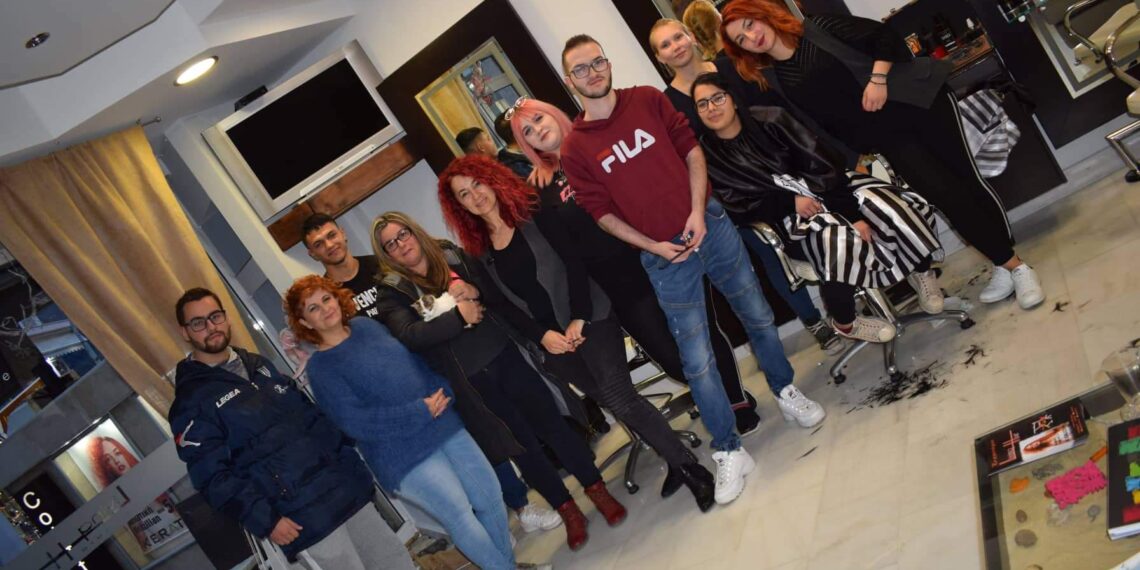 Εκπαιδευτική εκδρομή για τους μαθητές και τις μαθήτριες του ΕΠΑΣ ΟΑΕΔ μαθητείας Κοζάνης τμήματος κομμωτικής