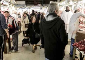 ΕΦΕΤ: Τι πρέπει να προσέχουμε στην αγορά τροφίμων ενόψει Χριστουγέννων