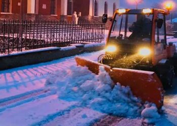 Αποχιονισμός στους δρόμους της Βλάστης (video)