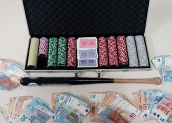 Πτολεμαΐδα: Έπαιζαν παράνομα «πόκα» – Έξι συλλήψεις της αστυνομίας