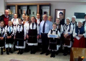 Τα Χριστουγεννιάτικα κάλαντα έψαλαν στον Αντιπεριφερειάρχη Φλώρινας Ιωάννη Κιοσέ