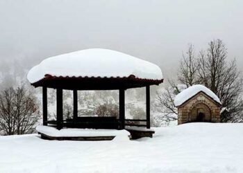Το Κυπαρίσσι Γρεβενών χιονισμένο και πανέμορφο!