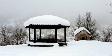 Το Κυπαρίσσι Γρεβενών χιονισμένο και πανέμορφο!