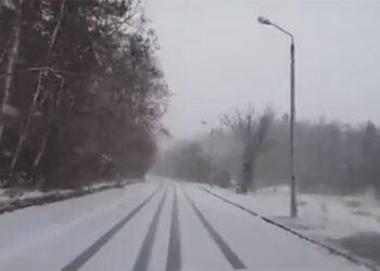 Οδηγώντας στο χιόνι στα ορεινά Γρεβενά! Θα τη ζηλέψετε αυτή τη διαδρομή!