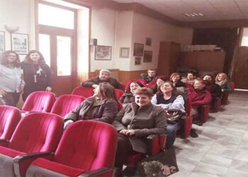 Ενημερωτική συνάντηση με τους εκπροσώπους των Συλλόγων Γονέων και Κηδεμόνων των σχολείων του Δήμου Σερβίων – Βελβεντουύ
