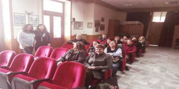 Ενημερωτική συνάντηση με τους εκπροσώπους των Συλλόγων Γονέων και Κηδεμόνων των σχολείων του Δήμου Σερβίων – Βελβεντουύ