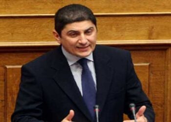 Λ. Αυγενάκης: «Επενδύσατε στη Συνταγματική αναθεώρηση για να λαϊκίσετε και να διχάσετε, αλλά αποτύχατε και βγαίνετε ηττημένοι»