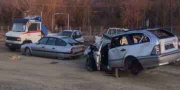 Απομάκρυνση εγκαταλελειμμένων οχημάτων από τον Δήμο Γρεβενών