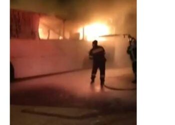 Λεωφορείο των ΚΤΕΛ στις φλόγες έξω από τα Πετρανά-Εκτελούσε το δρομολόγιο Σέρβια-Κοζάνη-Δεν έπαθαν τίποτε οδηγός και επιβάτες