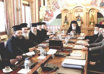 Mένουν, αλλά «φεύγουν» από το Δημόσιο οι 10.000 ιερείς